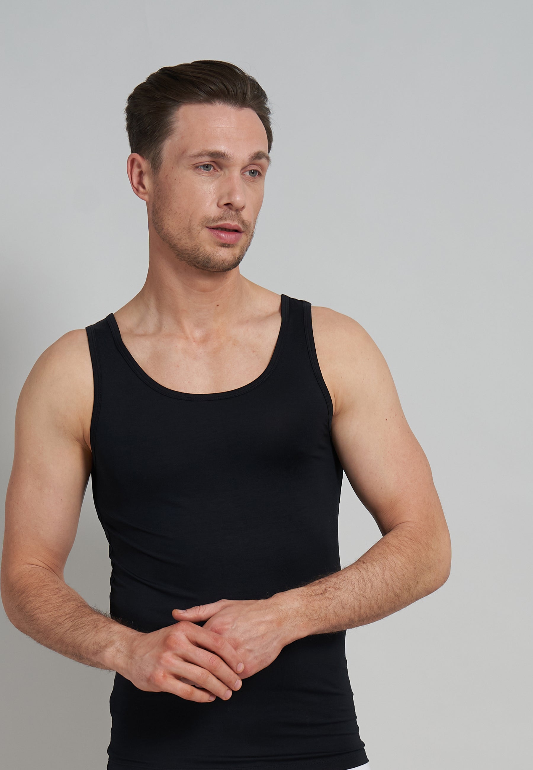 GÖTZBURG Herren Tank-Top schwarz uni 4er Pack